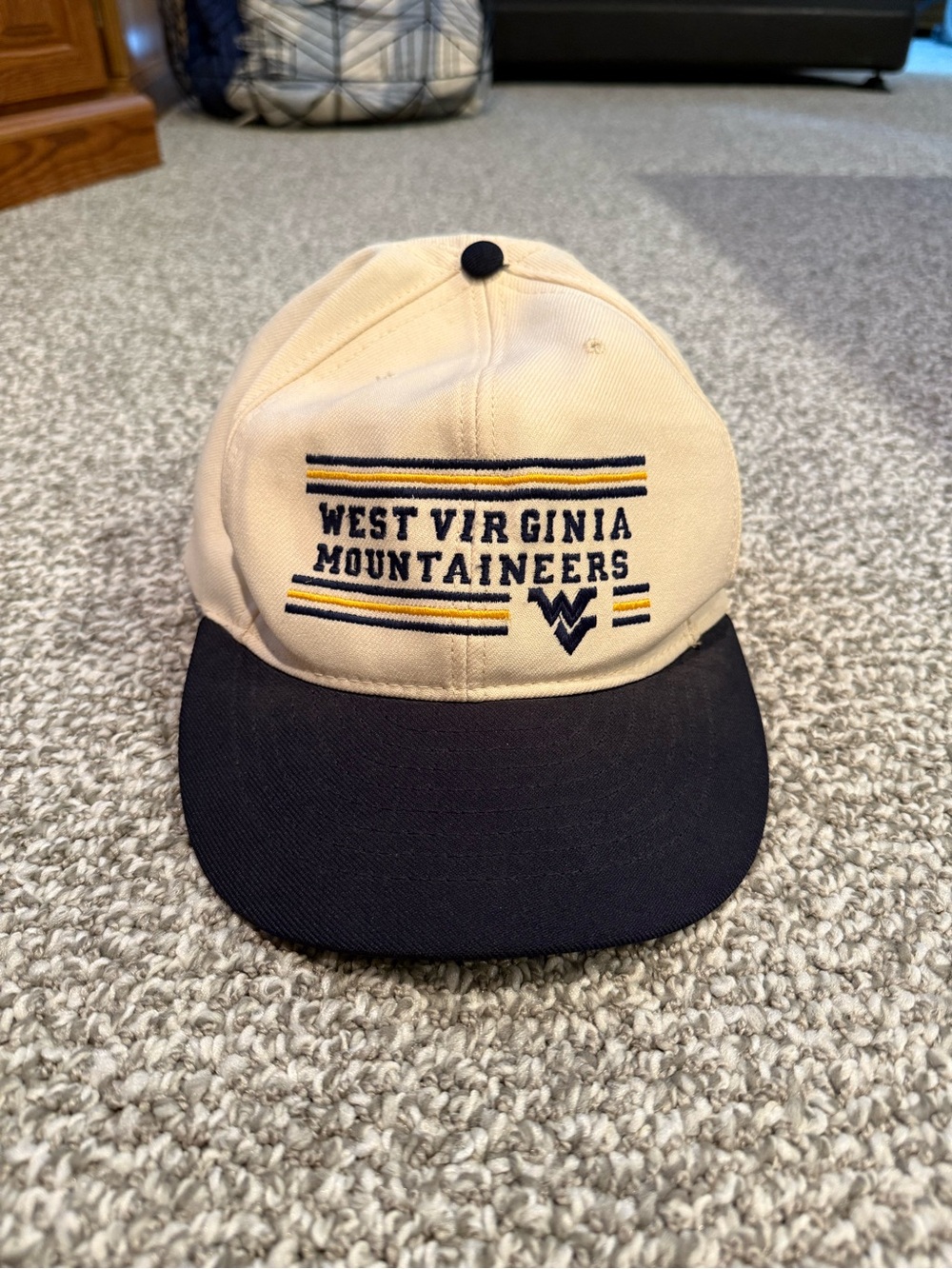 Vintage West Virginia Mountaineers Snapback Hat